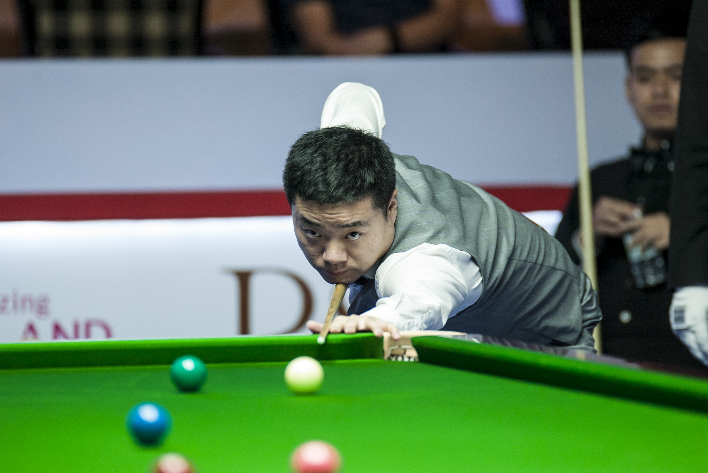 通过罗克的 通过罗克的